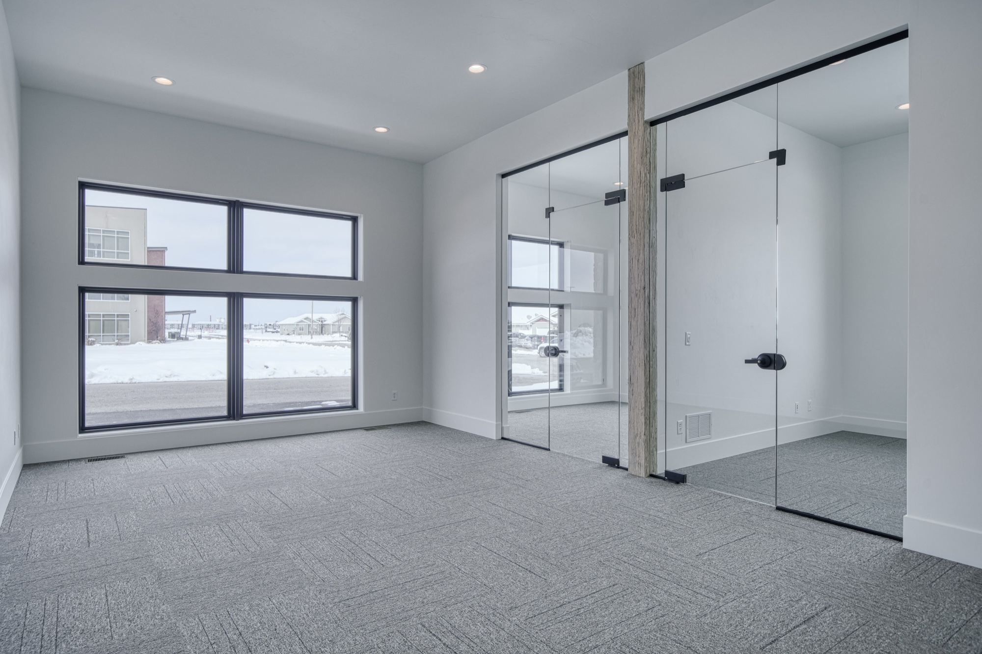 1070 South Curlew, Ammon ID — living space