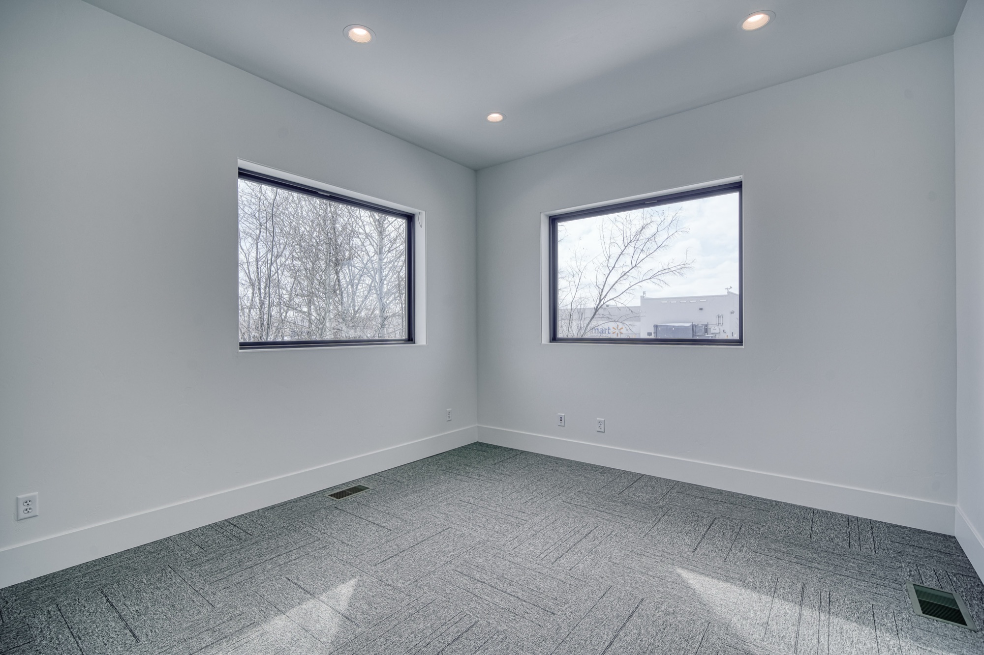 1070 South Curlew, Ammon ID — detail view