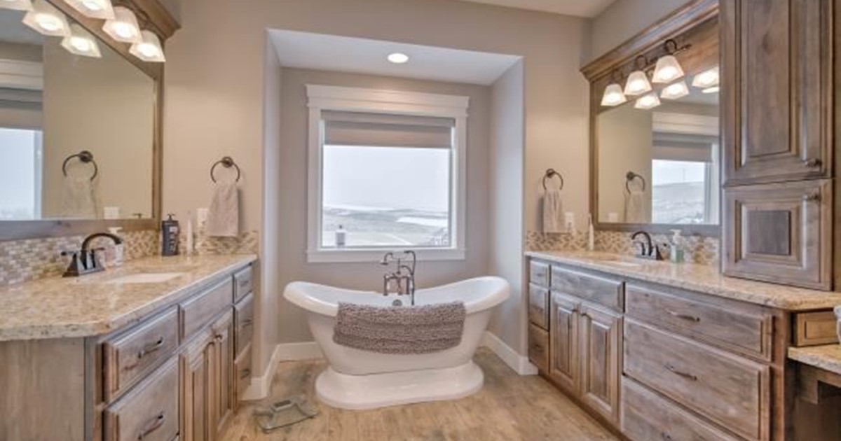 luxury home builder