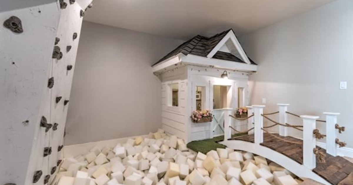 custom kids indoor playroom